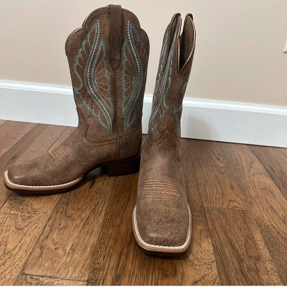 Brand New Ariat Boots
